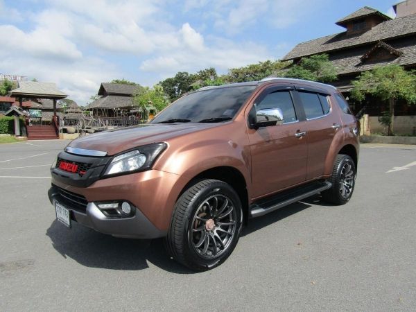 ISUZU MUX 3.0 DVD AUTO 2WD สภาพนางฟ้า